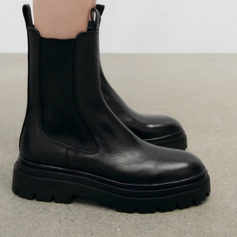 Zara excellent minor
